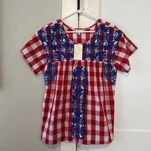 NWT Boutique Embroidered top, Large. Great for the summer holidays.